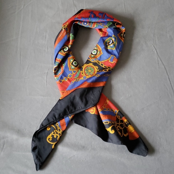 2/20 Vintage Silk Scarf - Picture 3 of 4